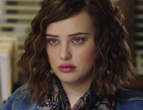 Katherine Langford interpreta a protagonista Hannah Baker na série "13 Reasons Why"