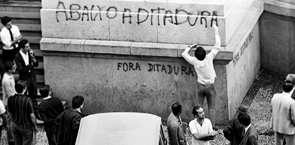 Ditadura no Brasil 295