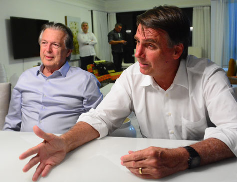 Luciano Bivar e Jair Bolsonaro no Recife