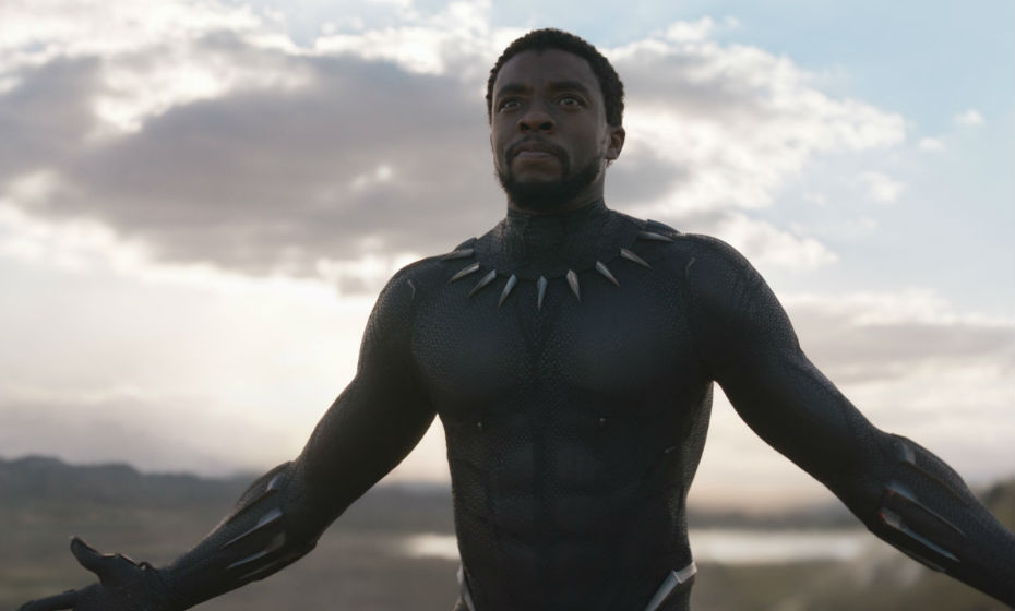 Chadwick Boseman interpreta o protagonista T'Challa