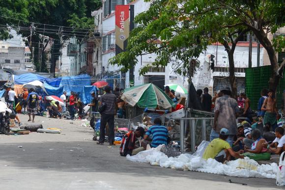 São Paulo - Região entre a Estação da Luz e o Viaduto Santa Ifigênia, conhecida como Cracolândia -