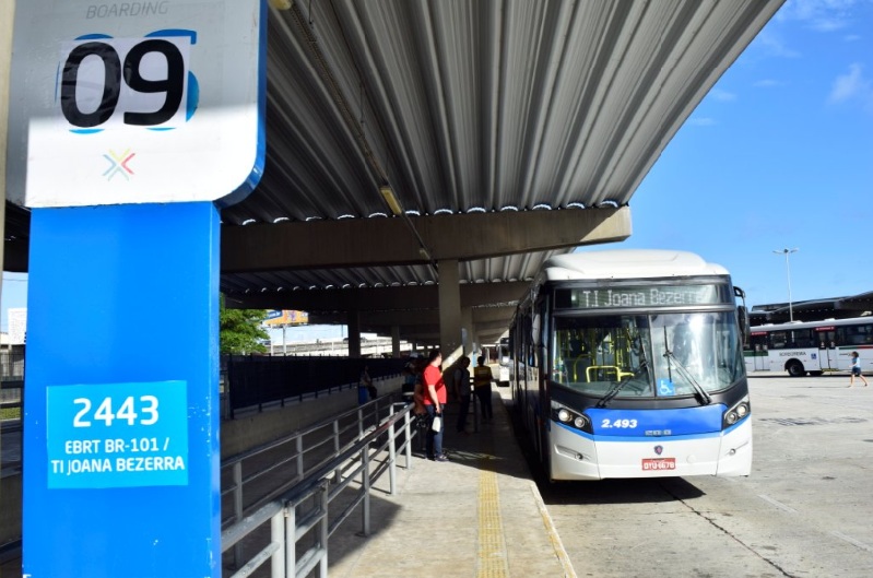 BRT no Terminal Integrado Joana Bezerra