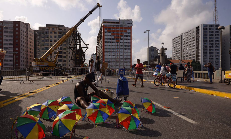 Montagem do Galo por volta das 16h