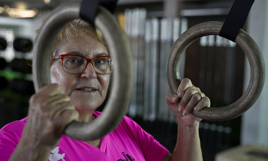 Lizete Rebordinho tem 69 anos e pratica crossfit