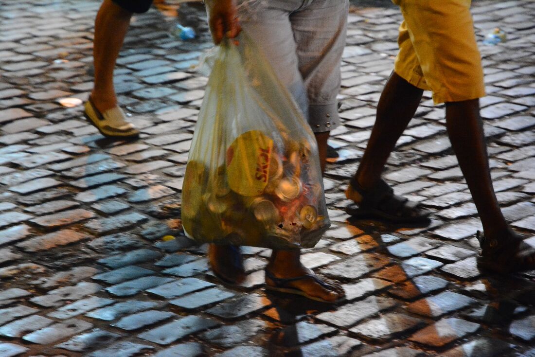 Carnaval 2025 Prefeitura do Recife inicia cadastro de catadores que