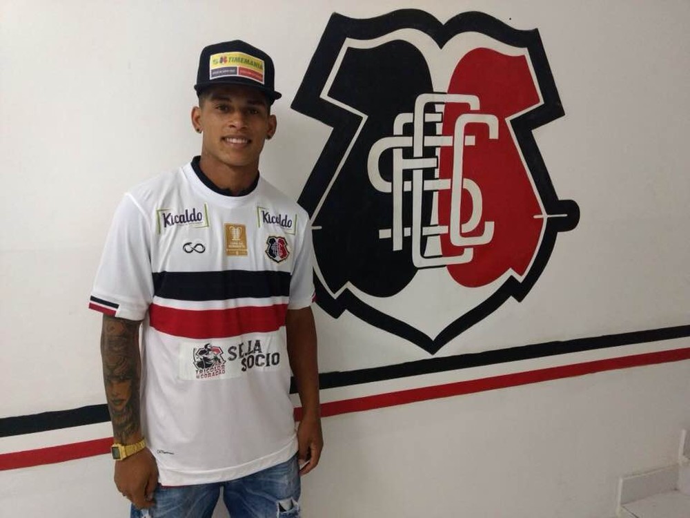 Lateral-direito Maílton foi formado na base do Palmeiras e já esteve no elenco profissional