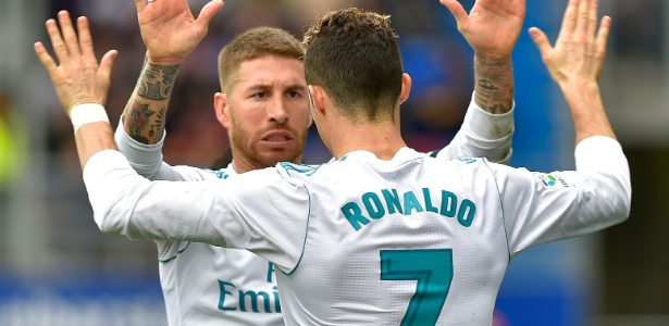 Sérgio Ramos comemora gol de CR7 com o astro português