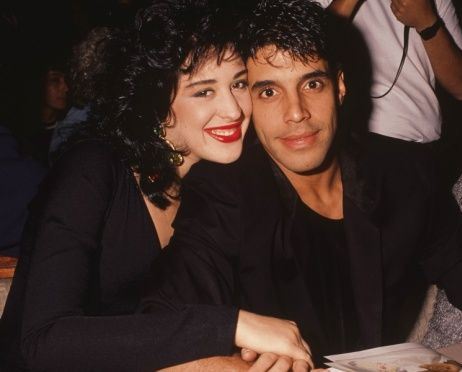 Até então, Claudia não comentava sobre o relacionamento com Frota, que também atuou na Globo