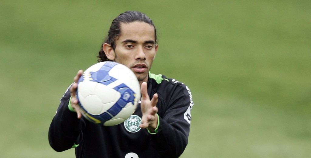 Após passagem no Santa em 2007, Carlinhos Paraíba jogou no Coritiba em 2008 e 2009