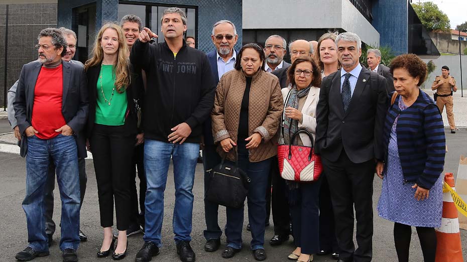 Senadores vistoriaram as instalações da PF