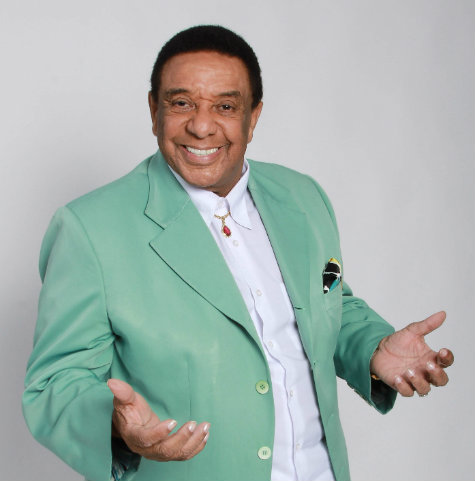 Agnaldo Timóteo se apresenta na primeira noite do Festival Nacional da Seresta