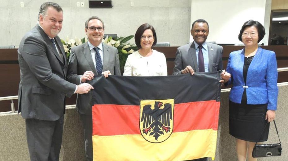 Bandeira da Alemanha foi exibida durante homenagem