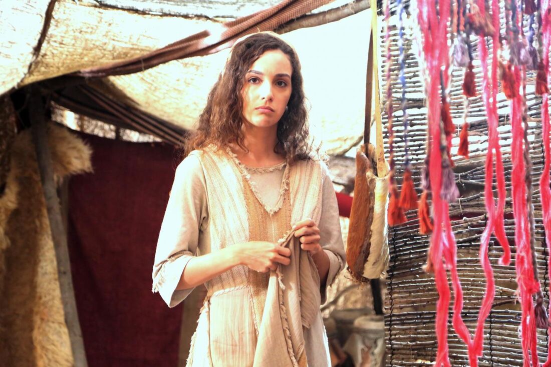 Bruna Pazinato é Lia em 'Lia'