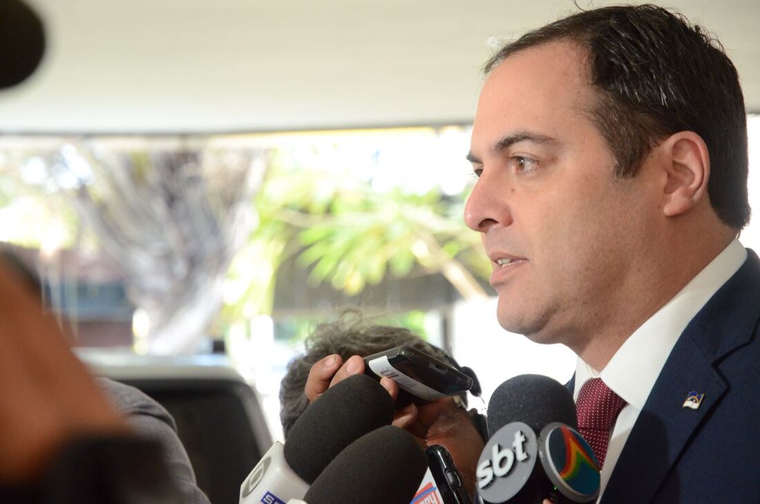 Governador Paulo Câmara lamenta morte de Guilherme Uchoa