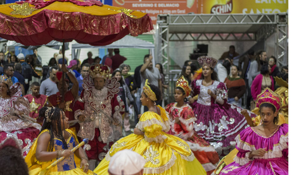 Maracatu Nação Cambinda Brasileira: mudança atrapalha grupos de cultura popular