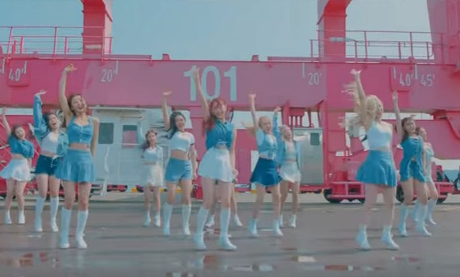 Loona yyxy, banda de k-pop