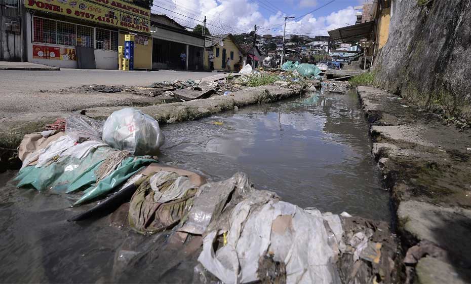 Recife sofre com falta de saneamento básico