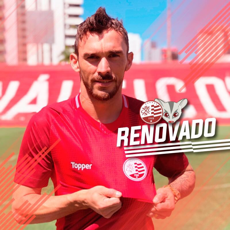 Sueliton, zagueiro do Náutico