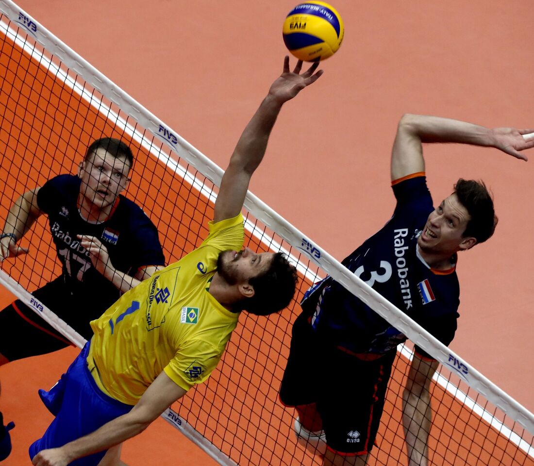 Brasil perdeu para a Holanda por 3 sets a 1