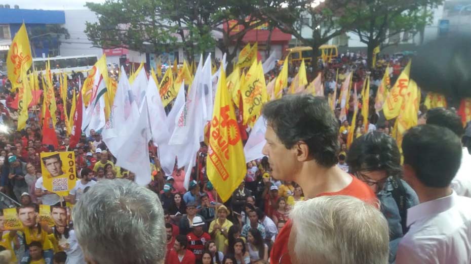 Fernando Haddad faz comício em em Garanhuns