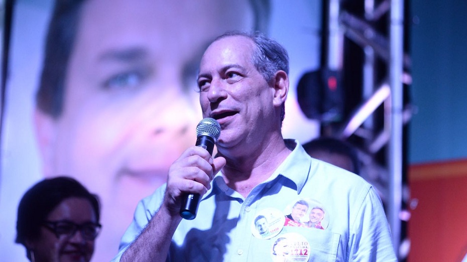 Ciro Gomes (PDT) cumpre agenda em Caruaru