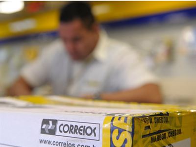 Correios enfrentam crise financeira e corte de despesas