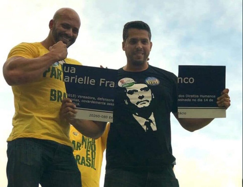 Rodrigo Amorim (PSL-RJ) rasgou placa em homenagem à Marielle Franco durante campanha