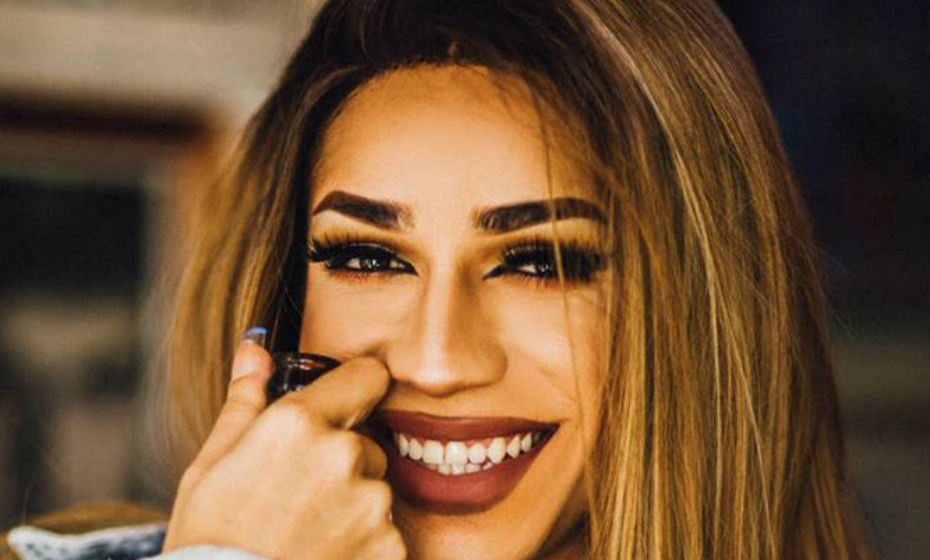 A cantora drag Kaya Conky é convidada da festa pop Glitter