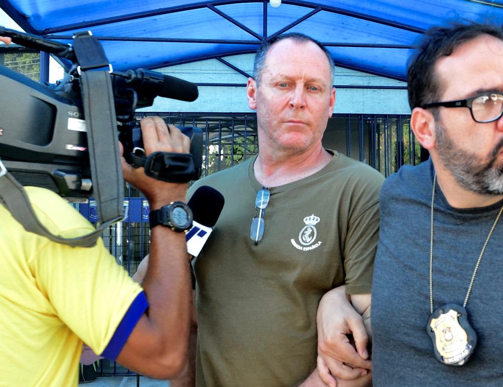 Paul Steven Peron, de 55 anos, confessou ter estuprado duas meninas