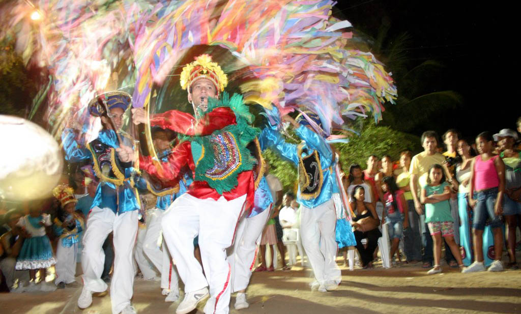 Pedro Salustiano apresenta a Dança dos Arcos do Cavalo Marinho