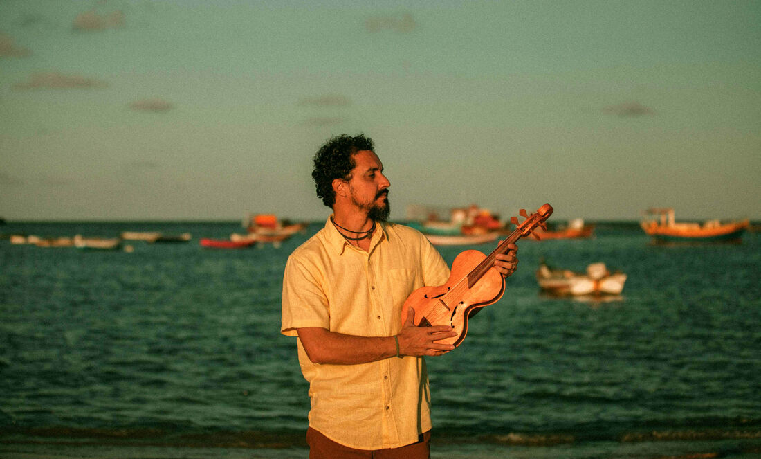 Cláudio Rabeca lança CD com diferentes gêneros e timbres