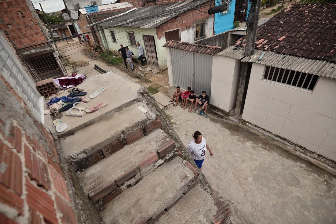 Casa de onde a criança caiu em Jaboatão dos Guararapes