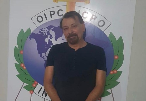 Italiano Cesare Battisti foi preso enquanto caminhava tranquilamente na cidade boliviana de Santa Cruz de la Sierra