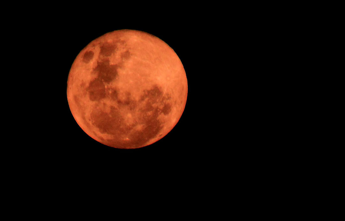 O Observatório Nacional vai transmitir ao vivo o eclipse parcial da Lua que ocorre na noite da próxima terça-feira (17) até a madrugada do dia 18