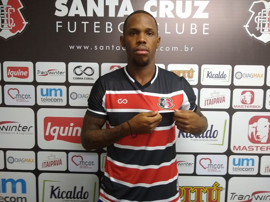 Patrick Vieira, meia do Santa