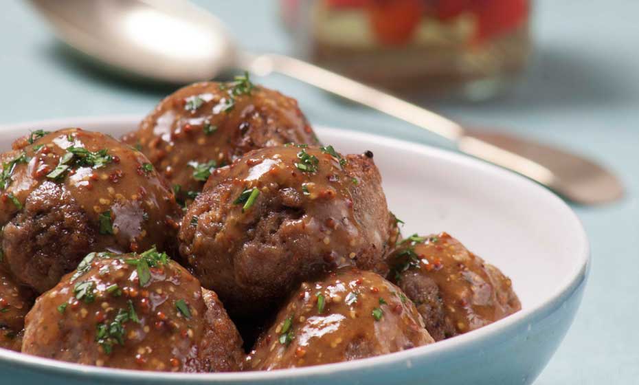 Apresentador ensina quase 100 receitas simples de preparar