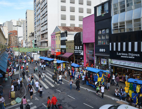 Focus: mediana de IPCA 2025 passa de 4,70% para 4,56%, acima do teto da meta