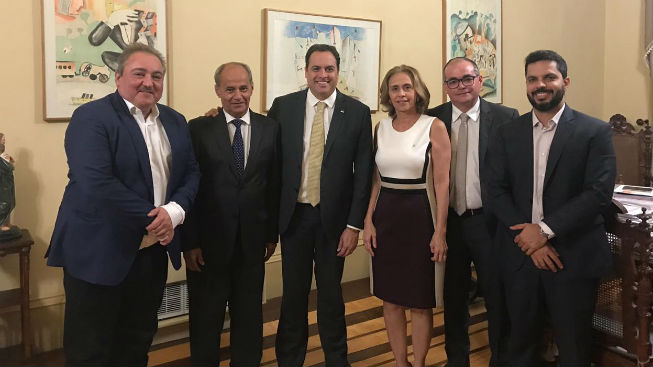 Federação de Hospitais Filantrópicos de Pernambuco (FEHOSPE) se reuniu com o governador Paulo Câmara (PSB), e com o secretário estadual de Saúde, André Longo.