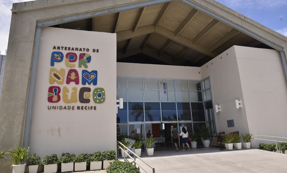 Entrada do Centro de Artesanato de Pernambuco, no Marco Zero