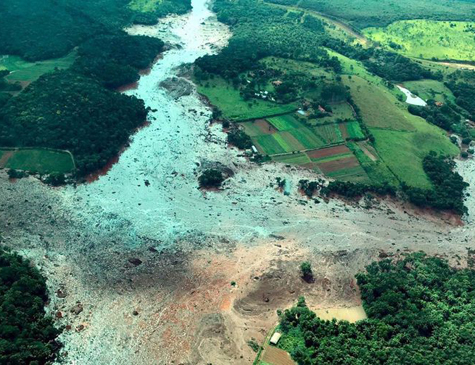 Rompimento de barragem em Brumadinho.