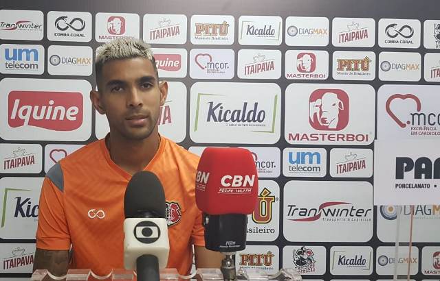 Atacante teve atuação elogiada na vitória sobre o Fluminense