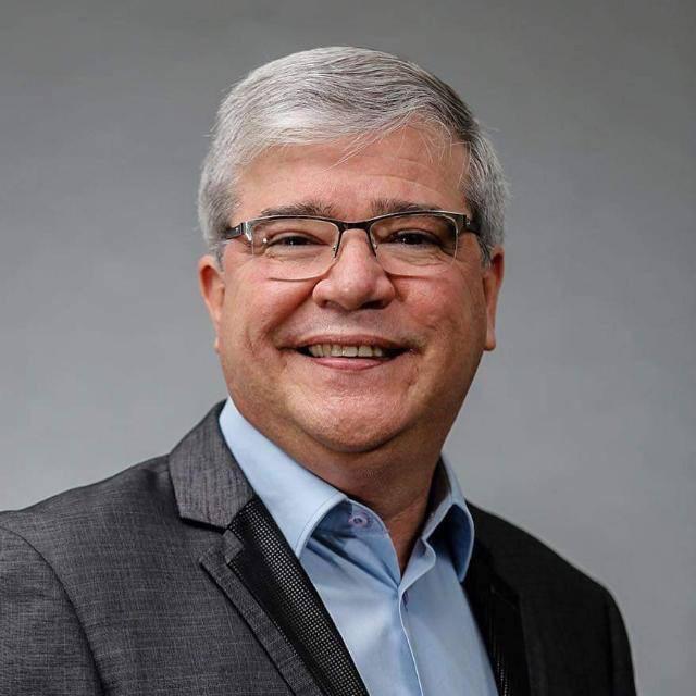 Onze dos 13 parlamentares seguiram a recomendação do órgão de fiscalização e aprovaram as contas do ex-prefeito Jorge Alexandre