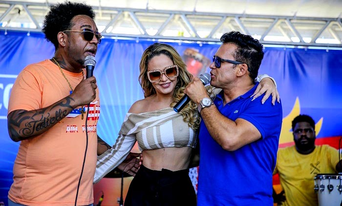 Em dezembro, João do Morro, Michelle Melo e Almir Rouche foram ao Morro da Conceição