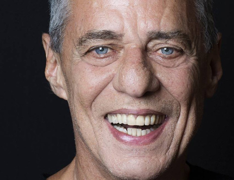 Chico Buarque, cantor e compositor