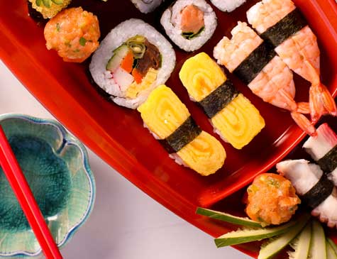 Combinados são preparados pela família Uchimura