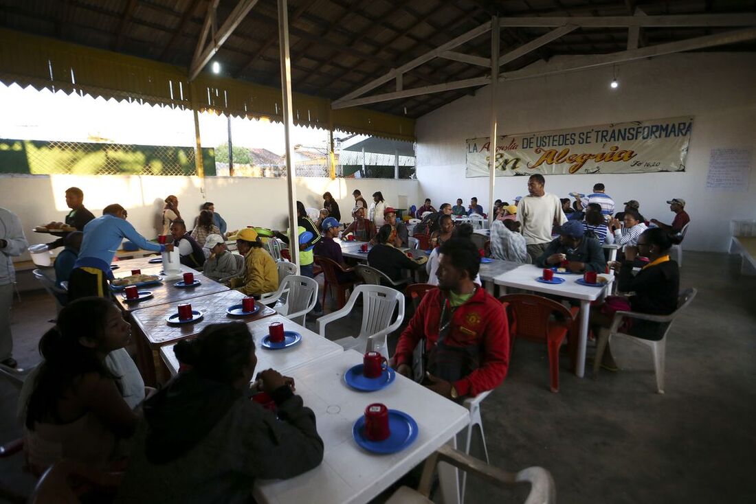 Em mais de 2 anos o Brasil recebeu cerca de 100 mil pedidos de refúgio de venezuelanos