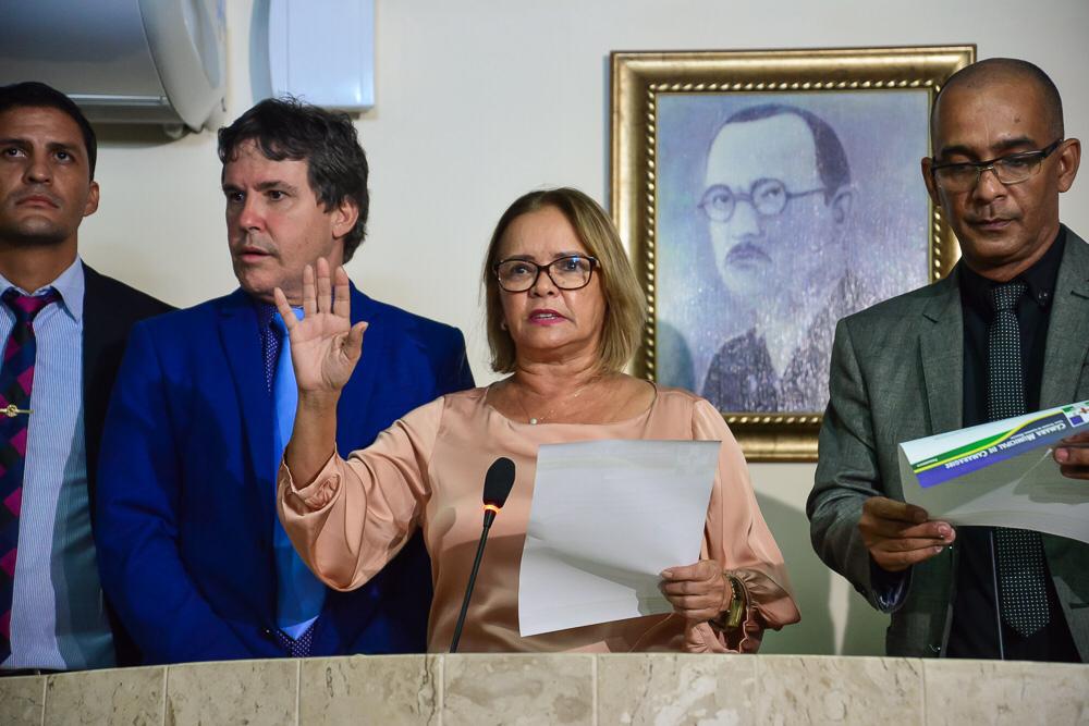 Posse de Nadegi Queiroz (DC) como prefeita em exercício de Camaragibe
