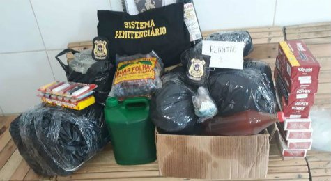 Maconha, cola de sapateiro, cigarros e isqueiros foram apreendidos com ex-presidiário 