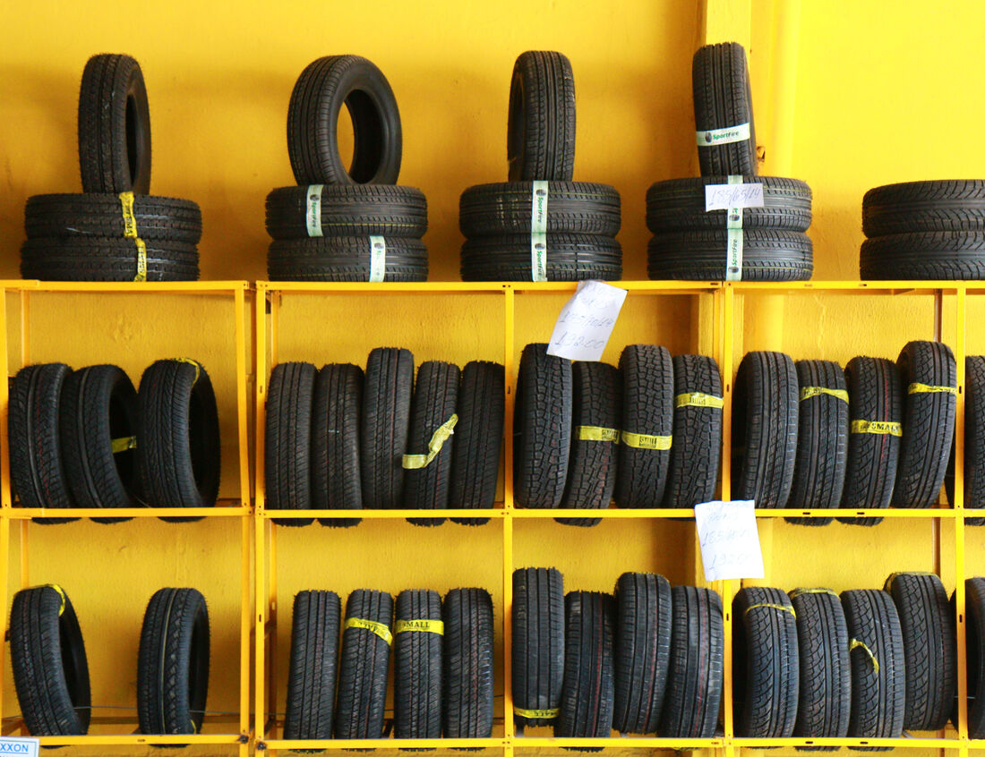 Importação de pneu