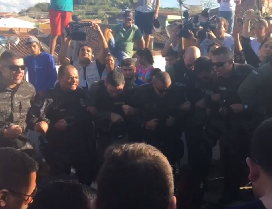 Companheiros de farda prestaram homenagem ao policial